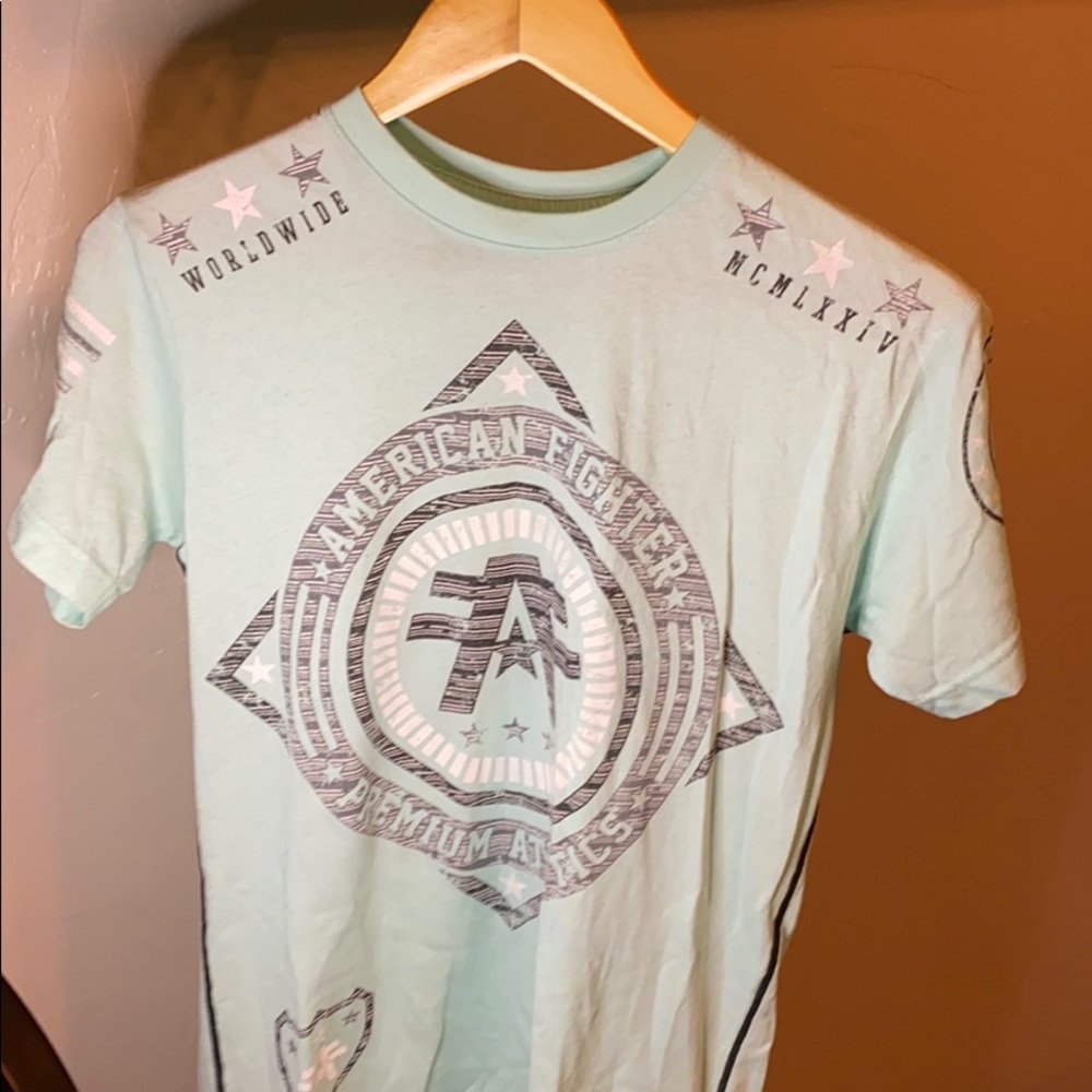 Men’s American fighter short sleeve t-shirt. Small